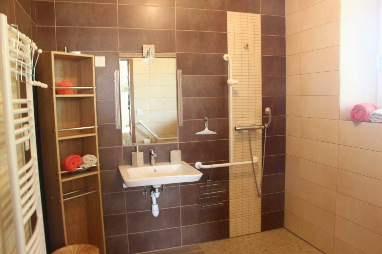 Chambres Aux Bonnes Herbes Bais  Eksteriør billede